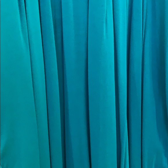 Bebe Dress - Picture 3 of 7